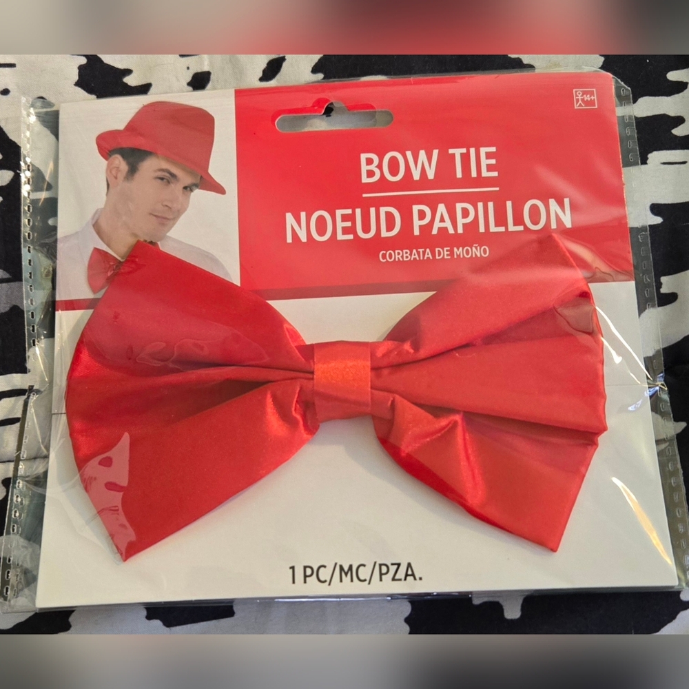 NEW Red Bow Tie